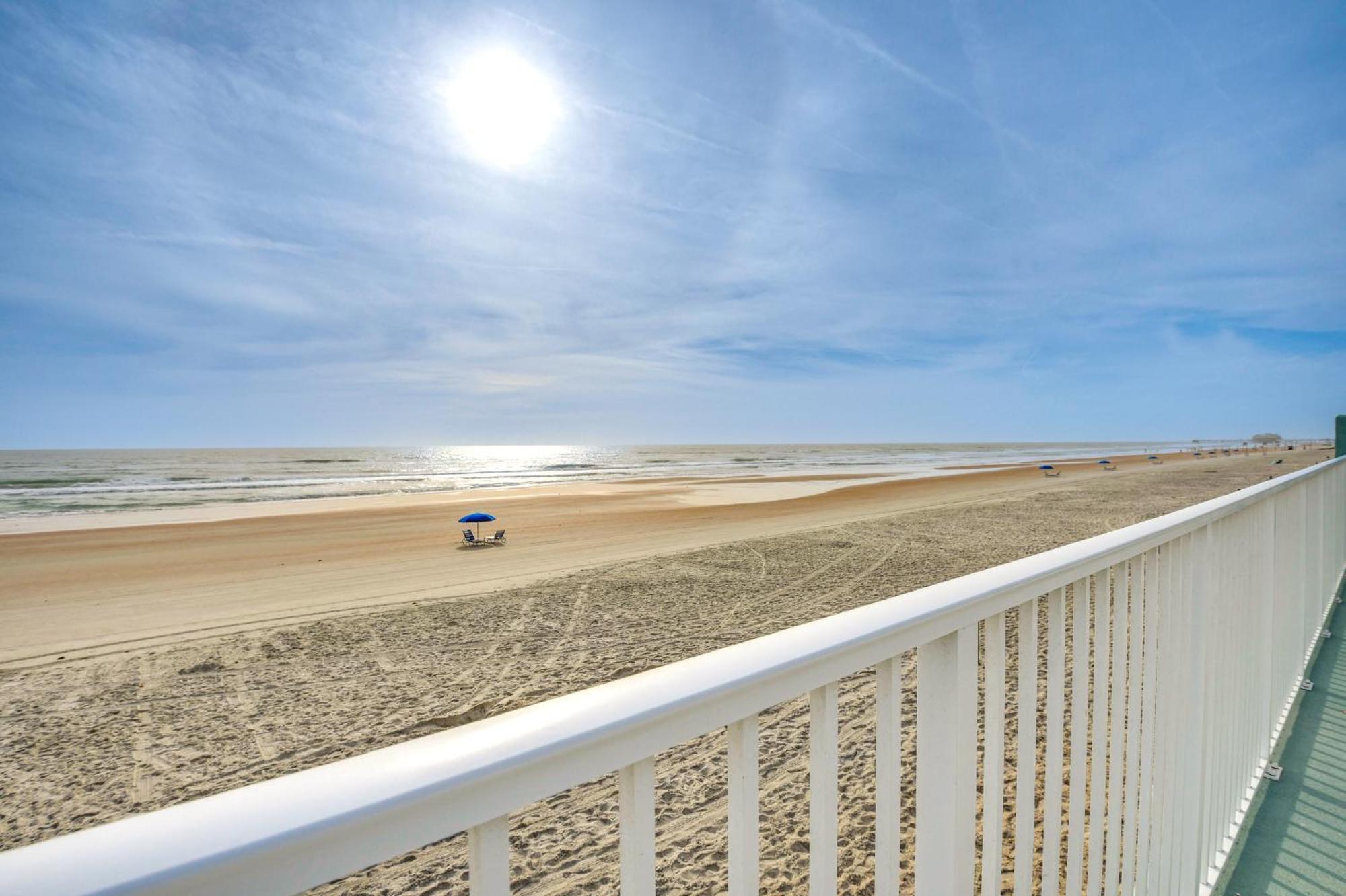 Updated Daytona Beach Oceanfront Studio! Экстерьер фото